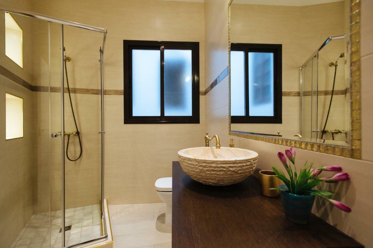 Luxury Apartment Penuelas Free Parking เซบีญา ภายนอก รูปภาพ