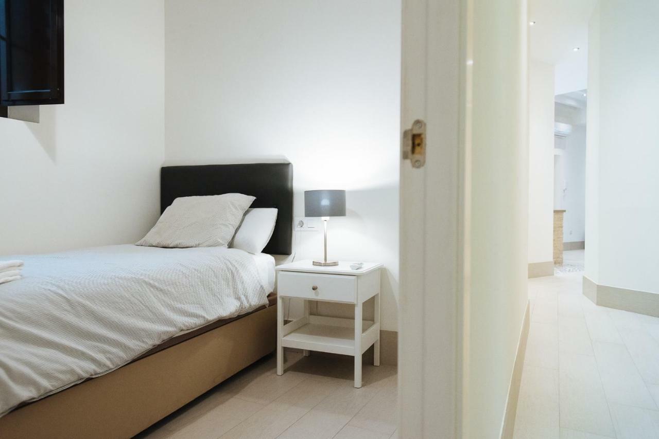 Luxury Apartment Penuelas Free Parking เซบีญา ภายนอก รูปภาพ
